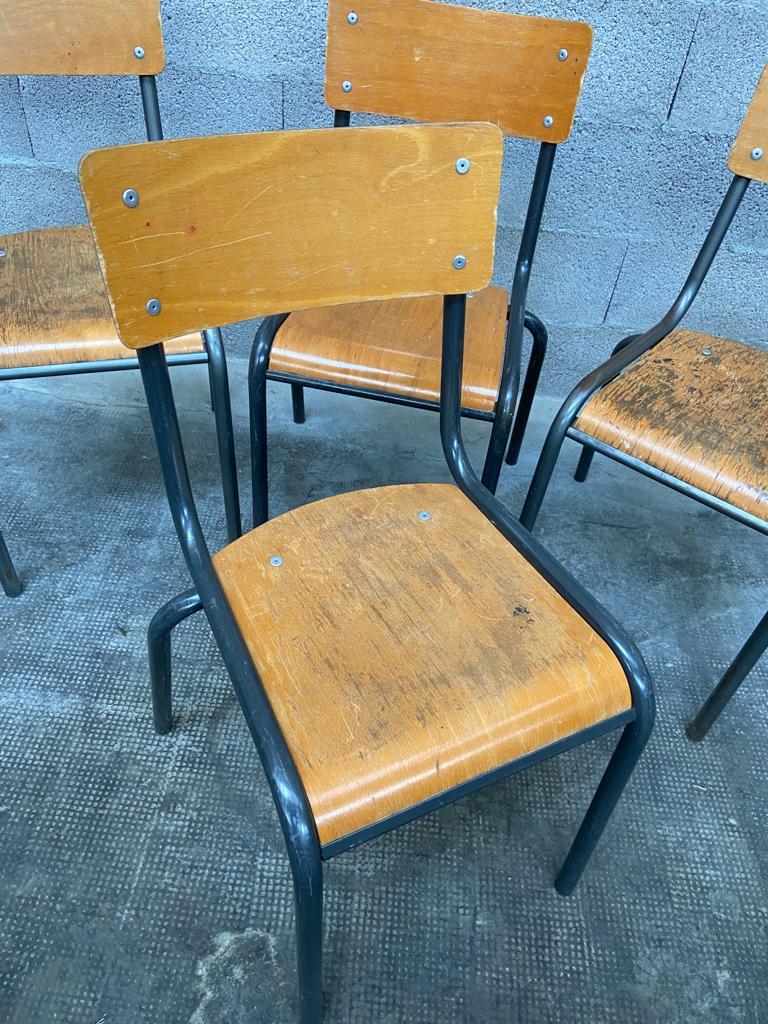 Lot de 4 chaises d’école vintage