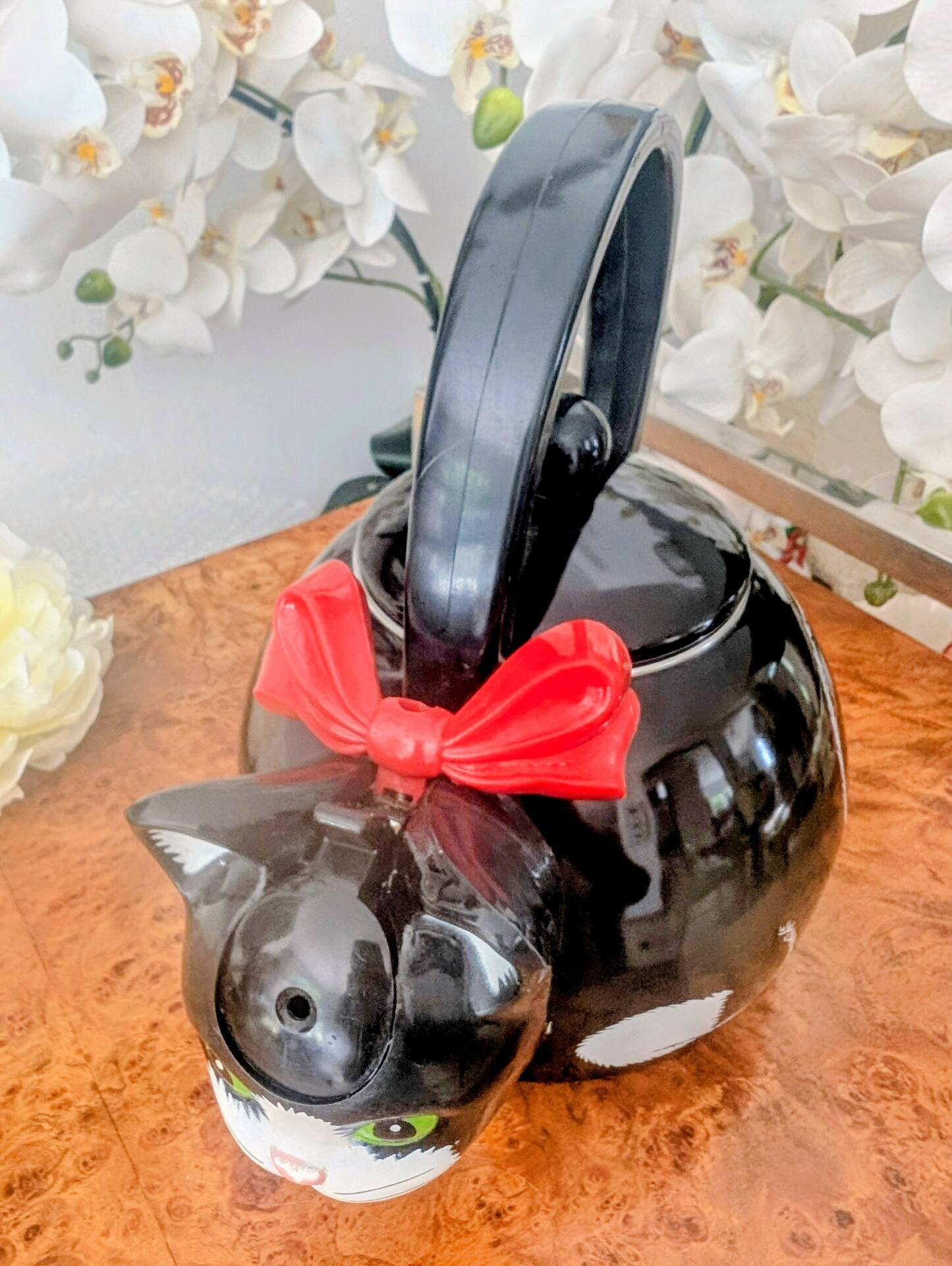 Vintage enamelled metal cat teapot