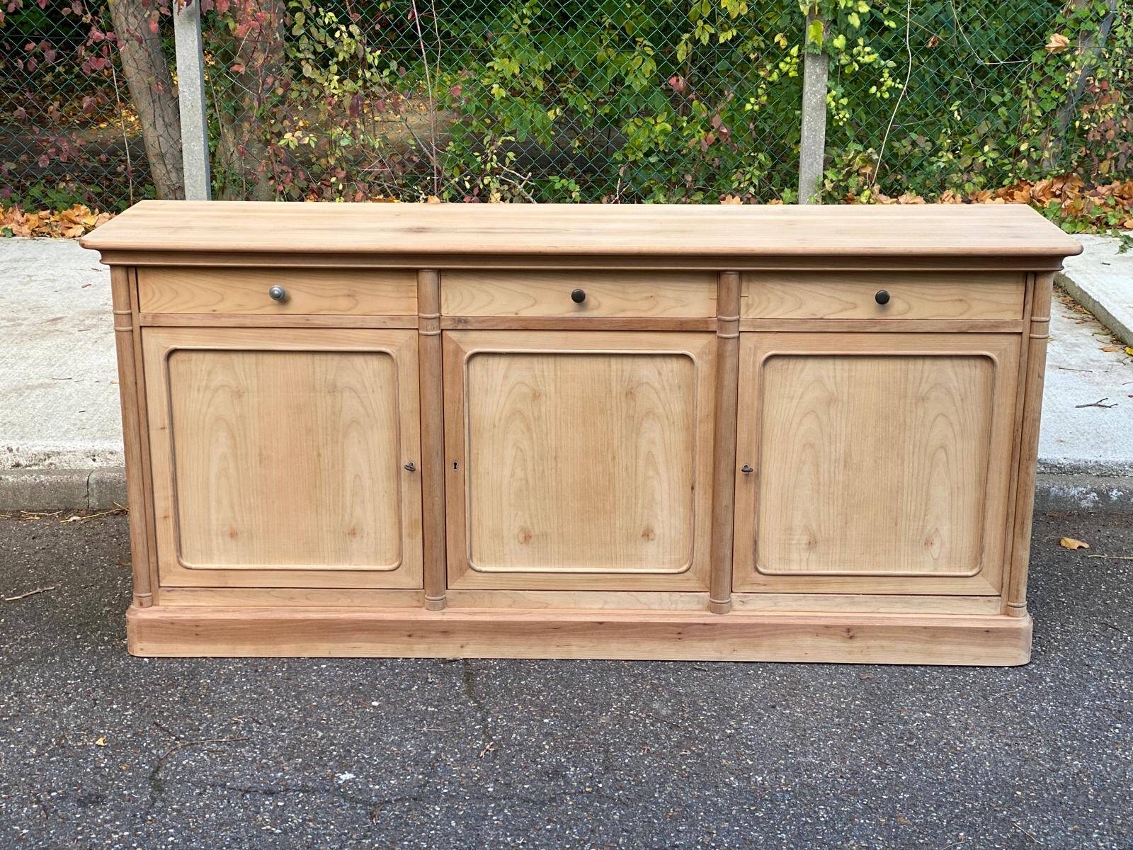 Buffet impérial rénové en bois du 20ème 190cm