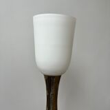 Lampe de table Sonja Katzin mid-century laiton et verre opalin