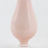 Vase en opaline rose