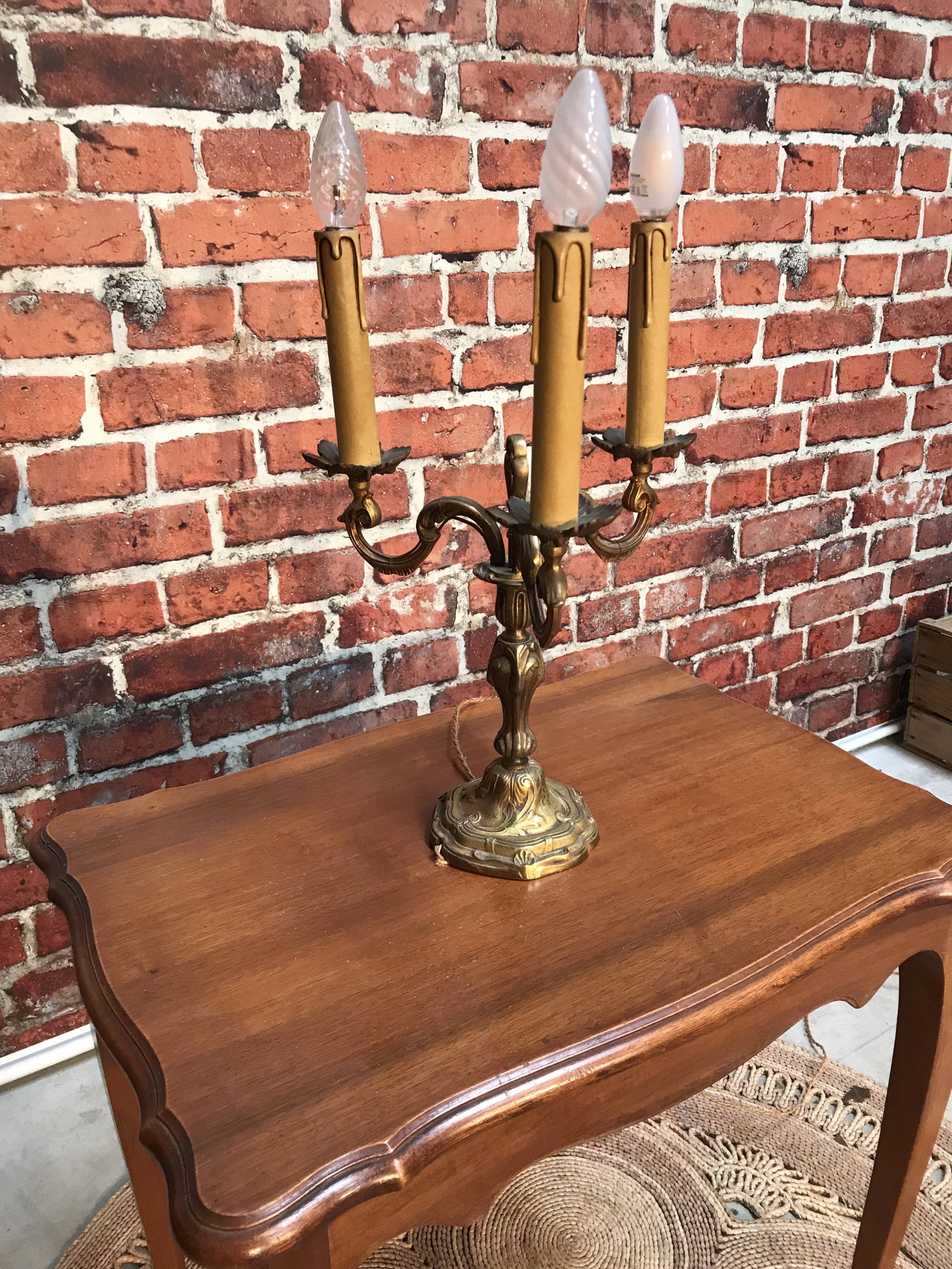 Electric candelabra