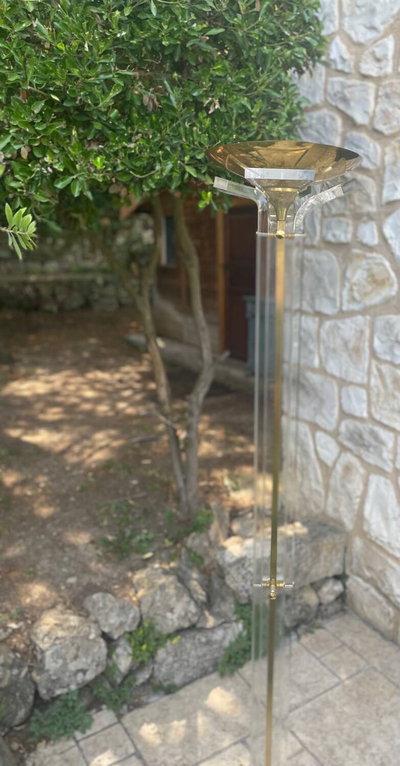Floor lamp in plexiglass and gilded brass, 20th century period