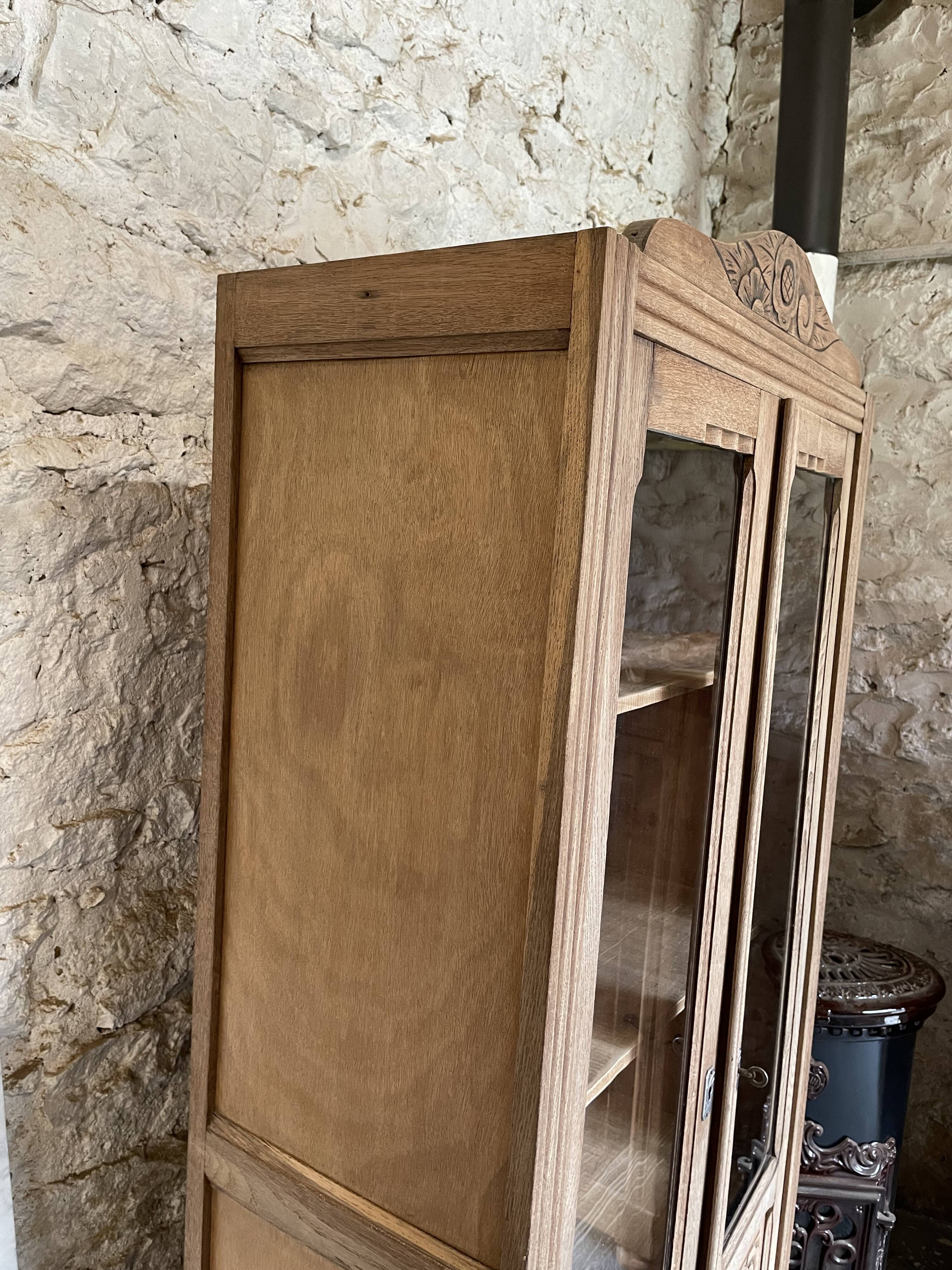 Art Deco glass cabinet