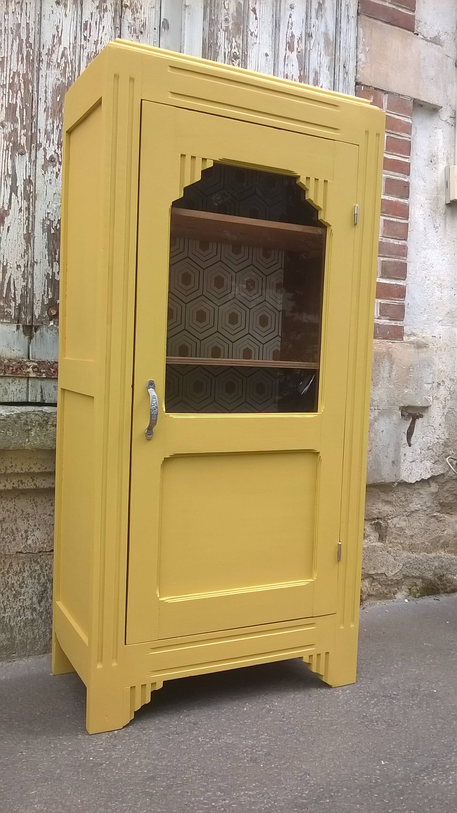 small Parisian showcase cabinet 1930