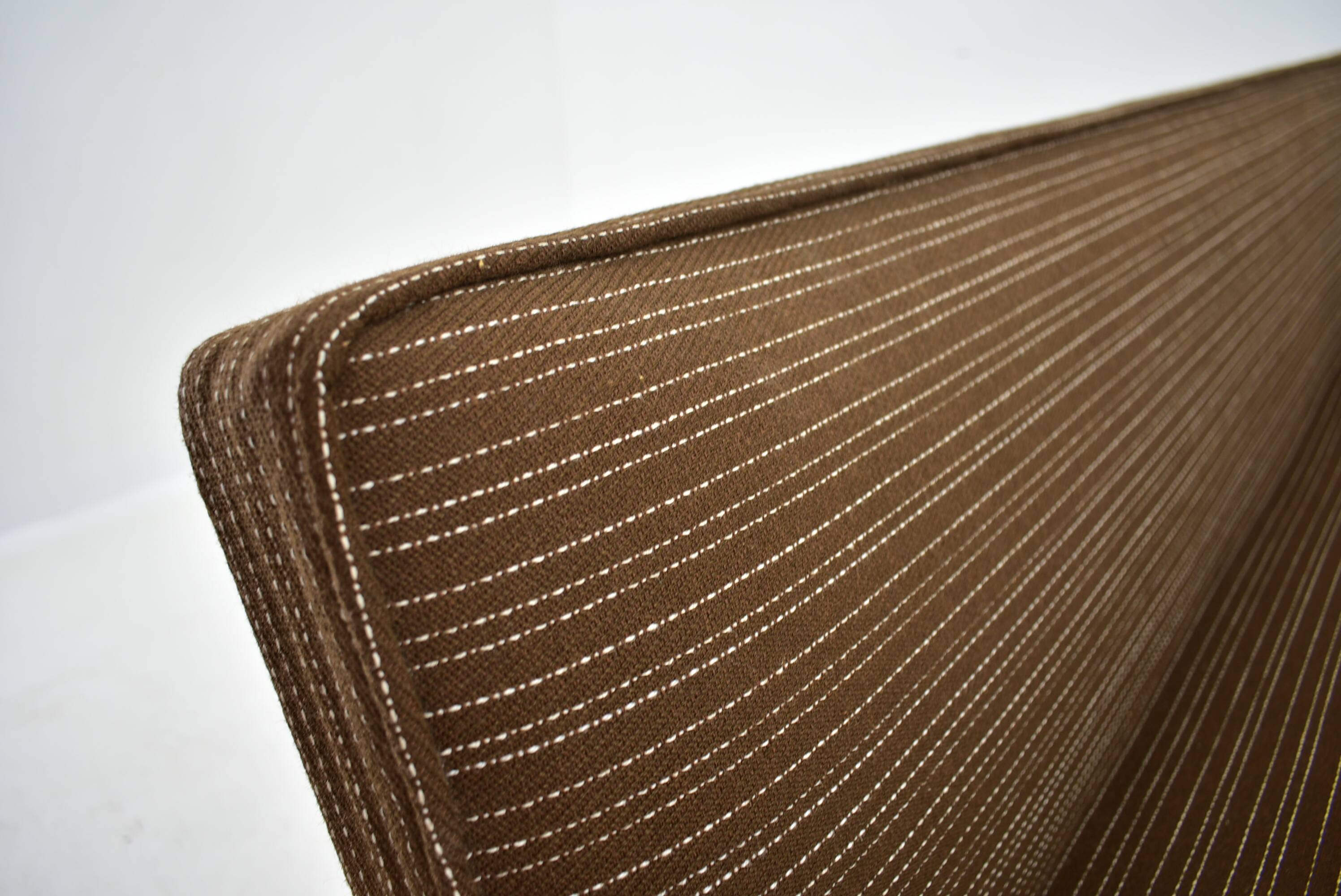 Mid-century Sofa or Day Bed by Miroslav Navrátil, Interier Praha, 1960's