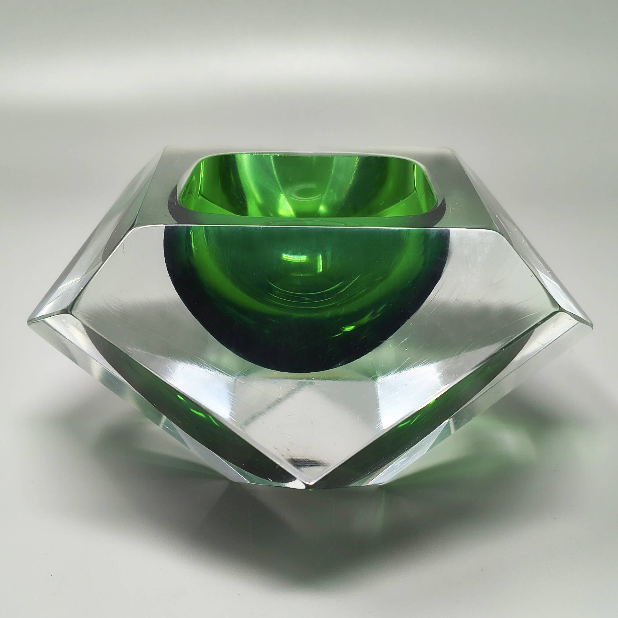 Cendrier, vide poche vert par Flavio Poli pour Seguso, années 1960
