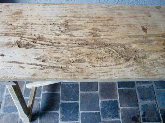 Table of washerwoman