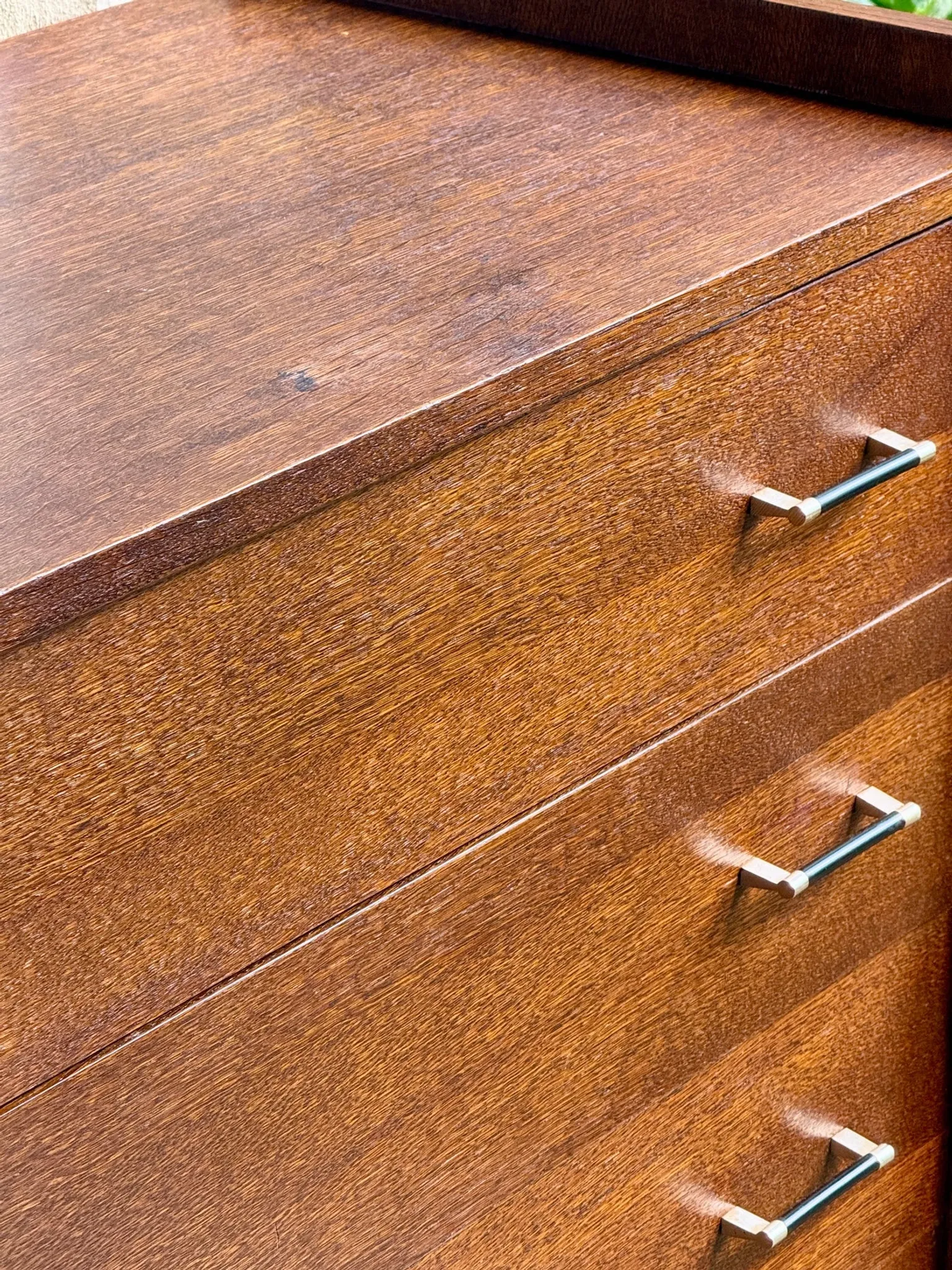 Commode style mid-century