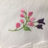 8 hand-embroidered napkins