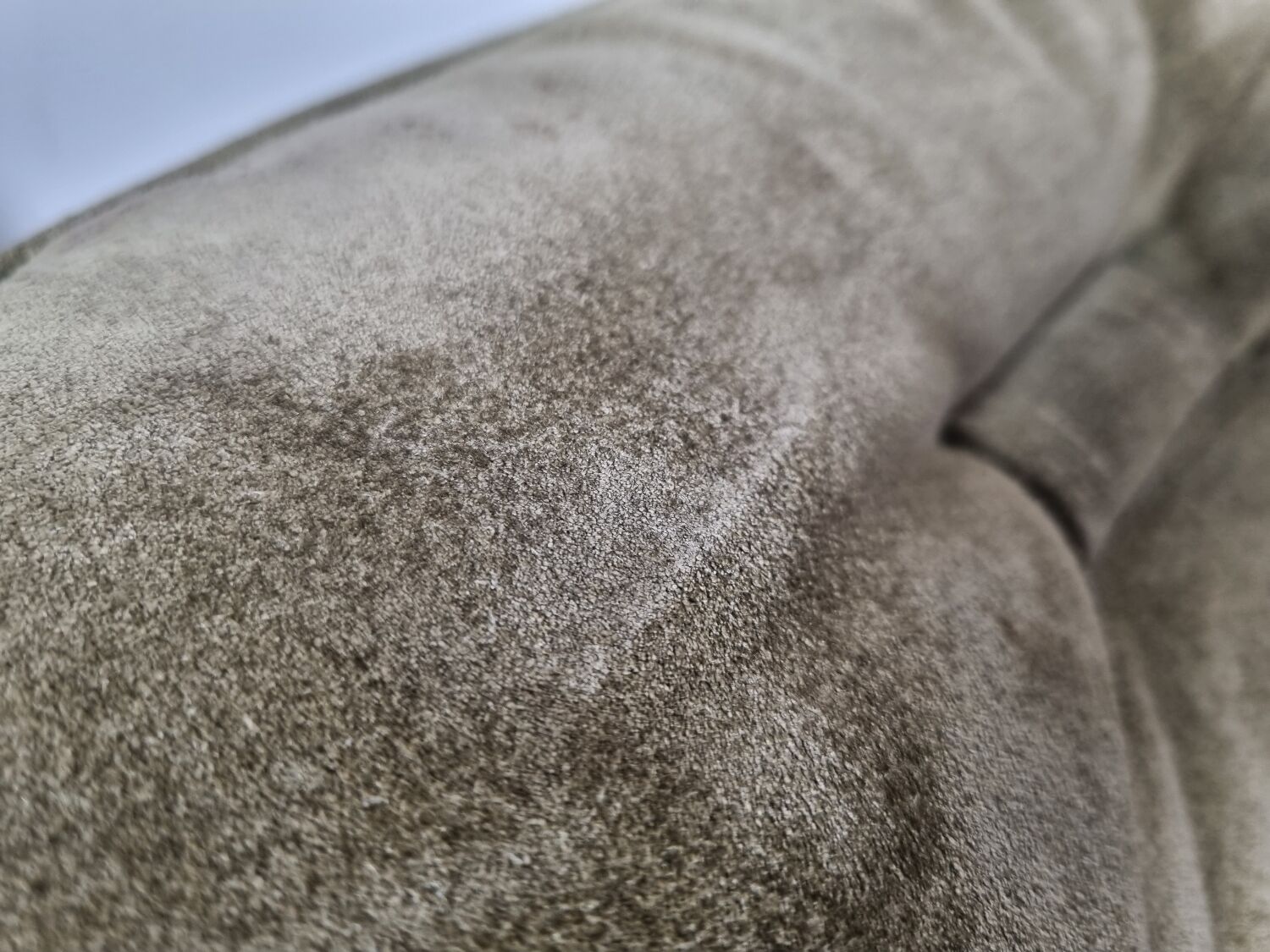 Pair of Brazilian rosewood armchairs, 70s