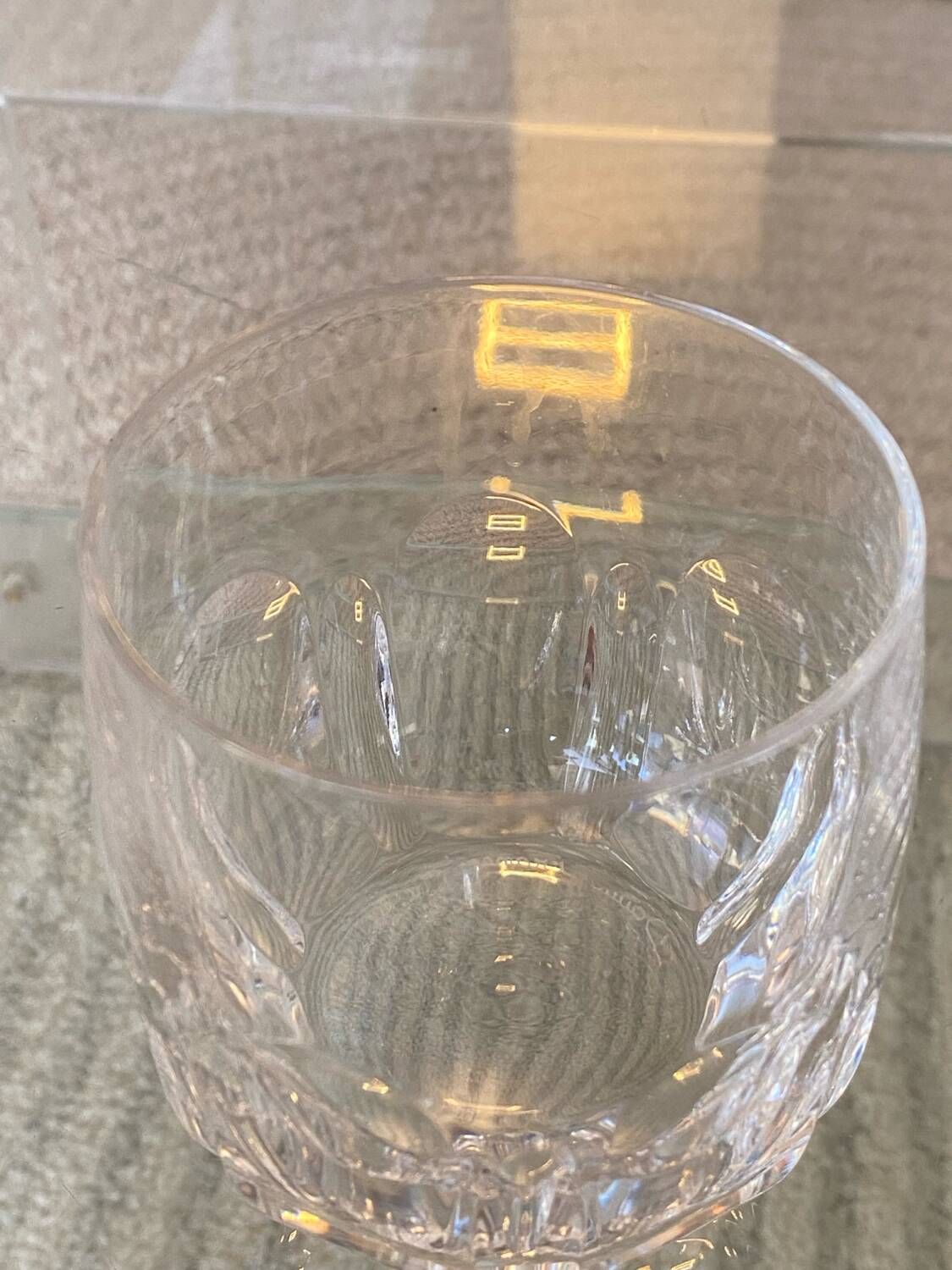 Daum France crystal glass in excellent condition