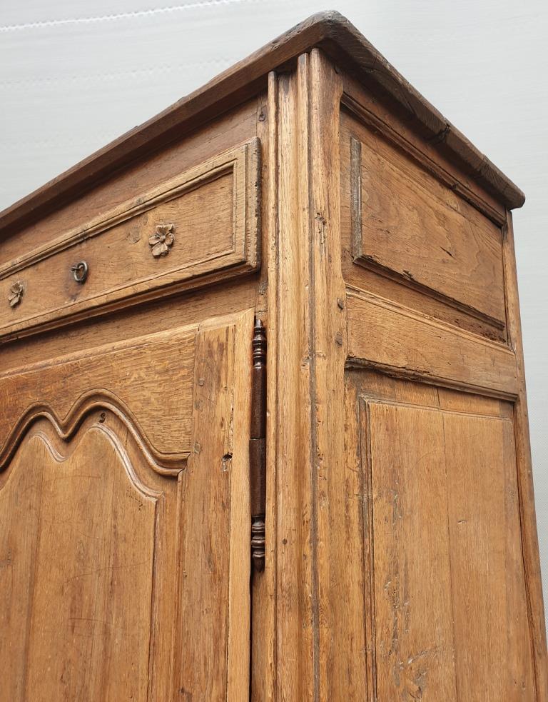 Confectionery buffet high Norman XVIIIth