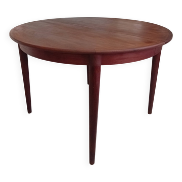 Round teak table by Johannes Andersen for Mobler Samcom Scandinavian.