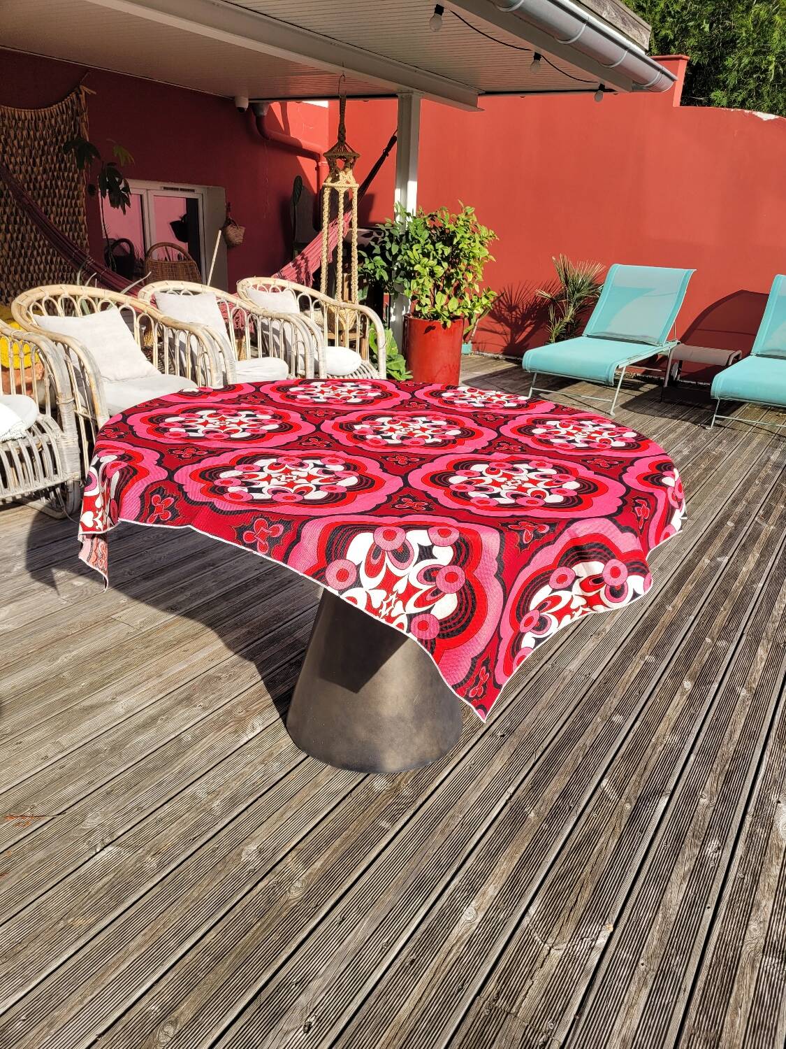 Nappe 137x130cm en tissu imprimé vintage