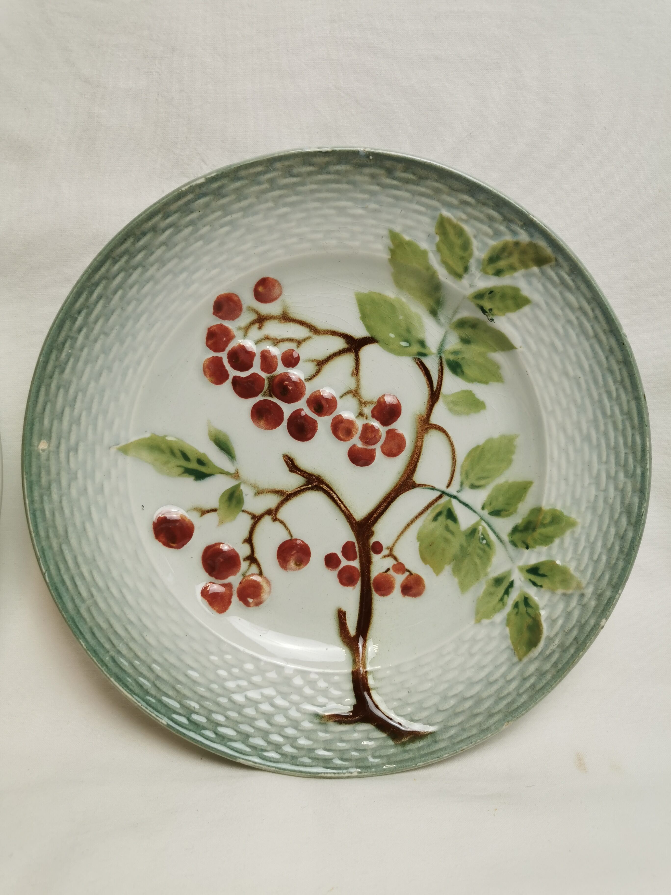 2 old plates st amand, 20 cm. barbotine, art nouveau 1900