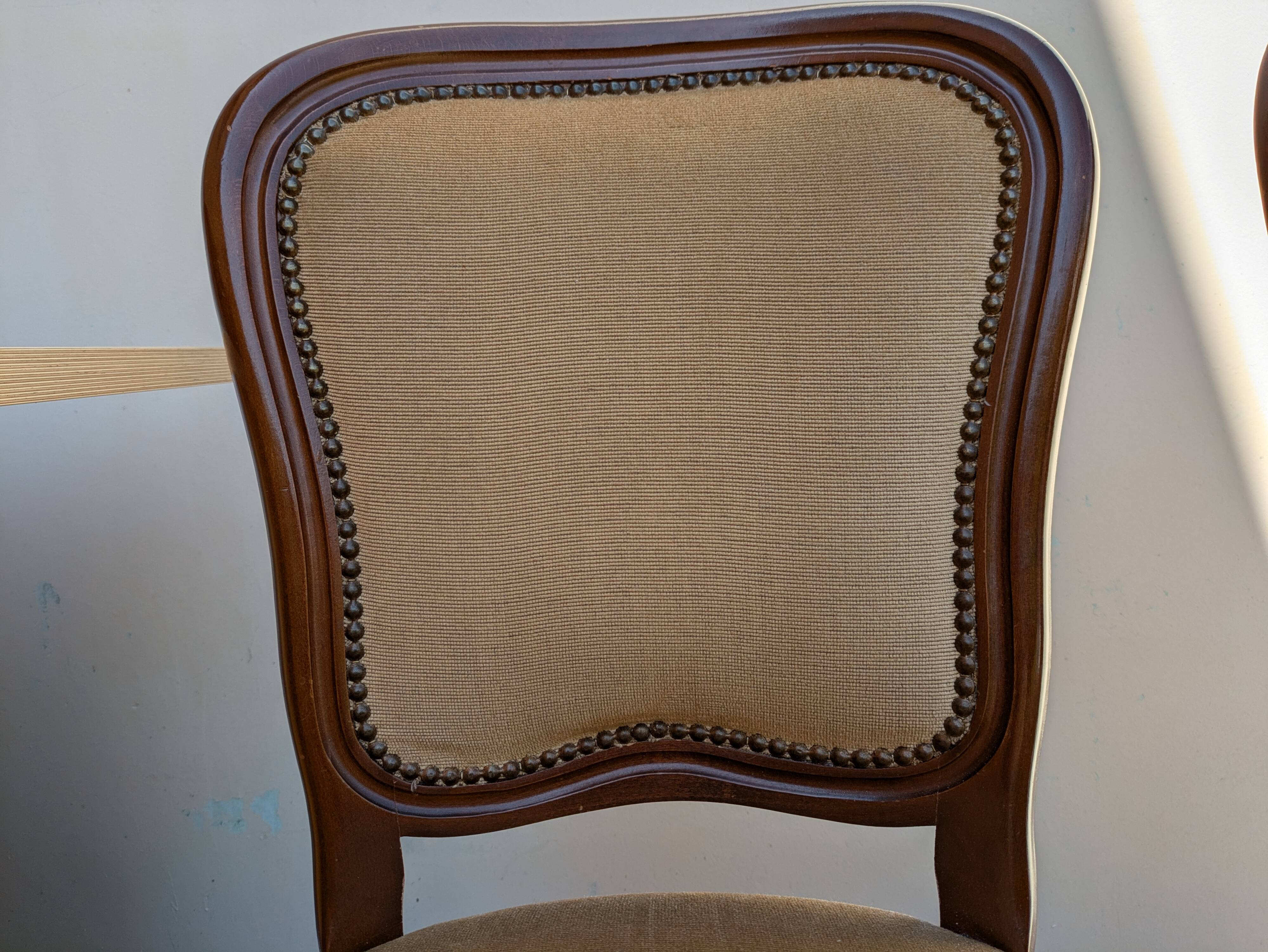 Set of 2 wooden and velvet chairs