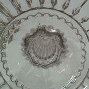 Bougeoir ancien en verre pressé-moulé fin  XIXe