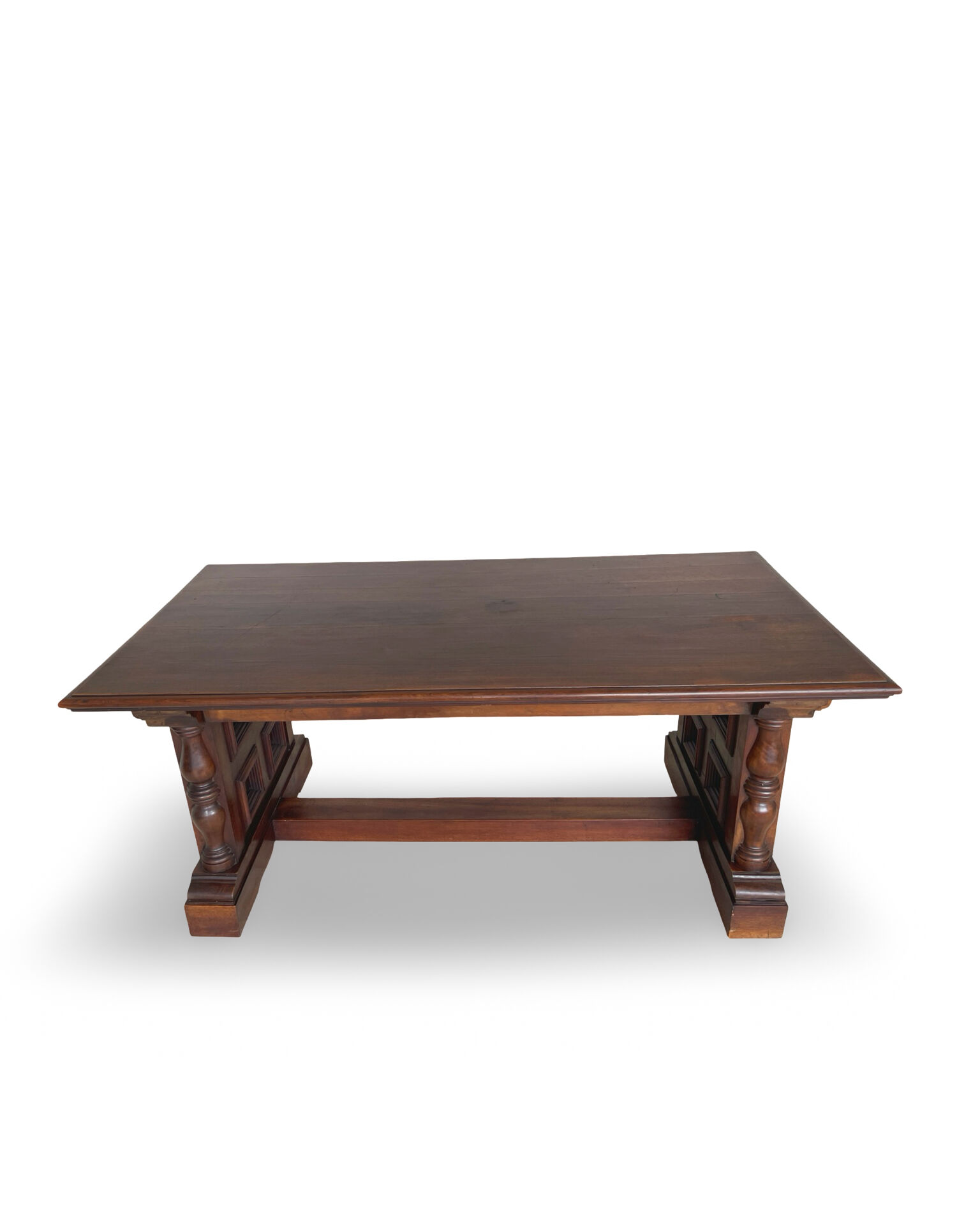 La table à manger extensible de haute qualité de style Renaissance italienne,