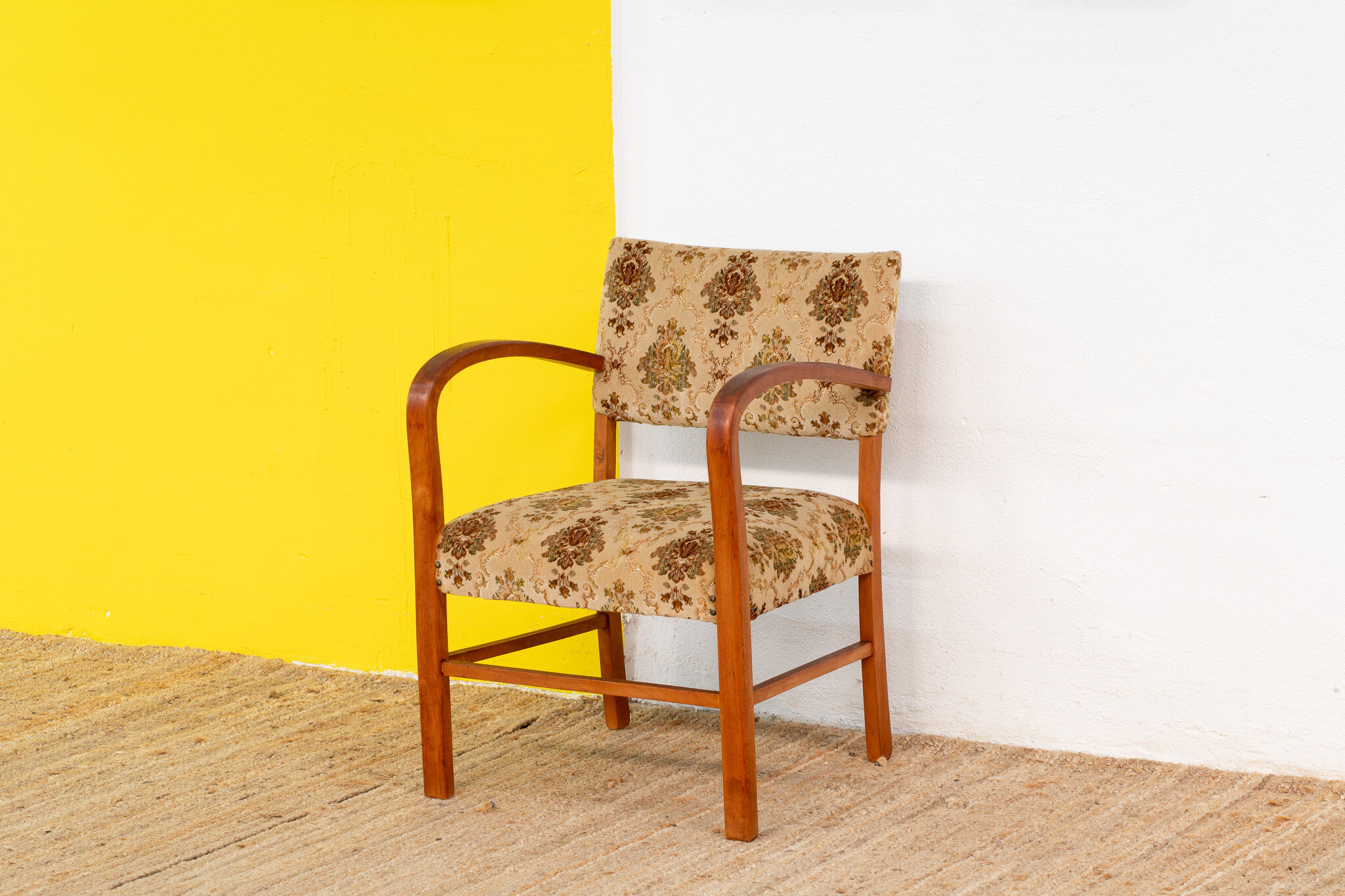 Scandinavian armchair 51.5 cm