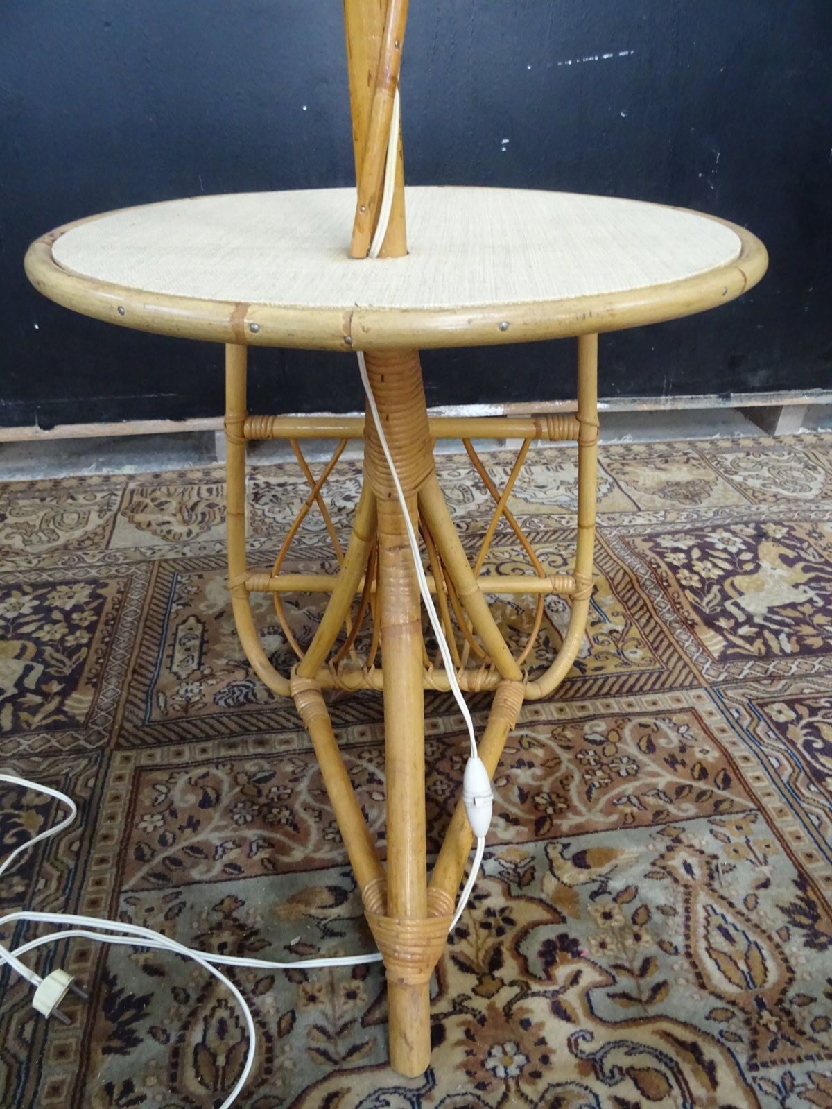 Lamppost wears rattan magazines