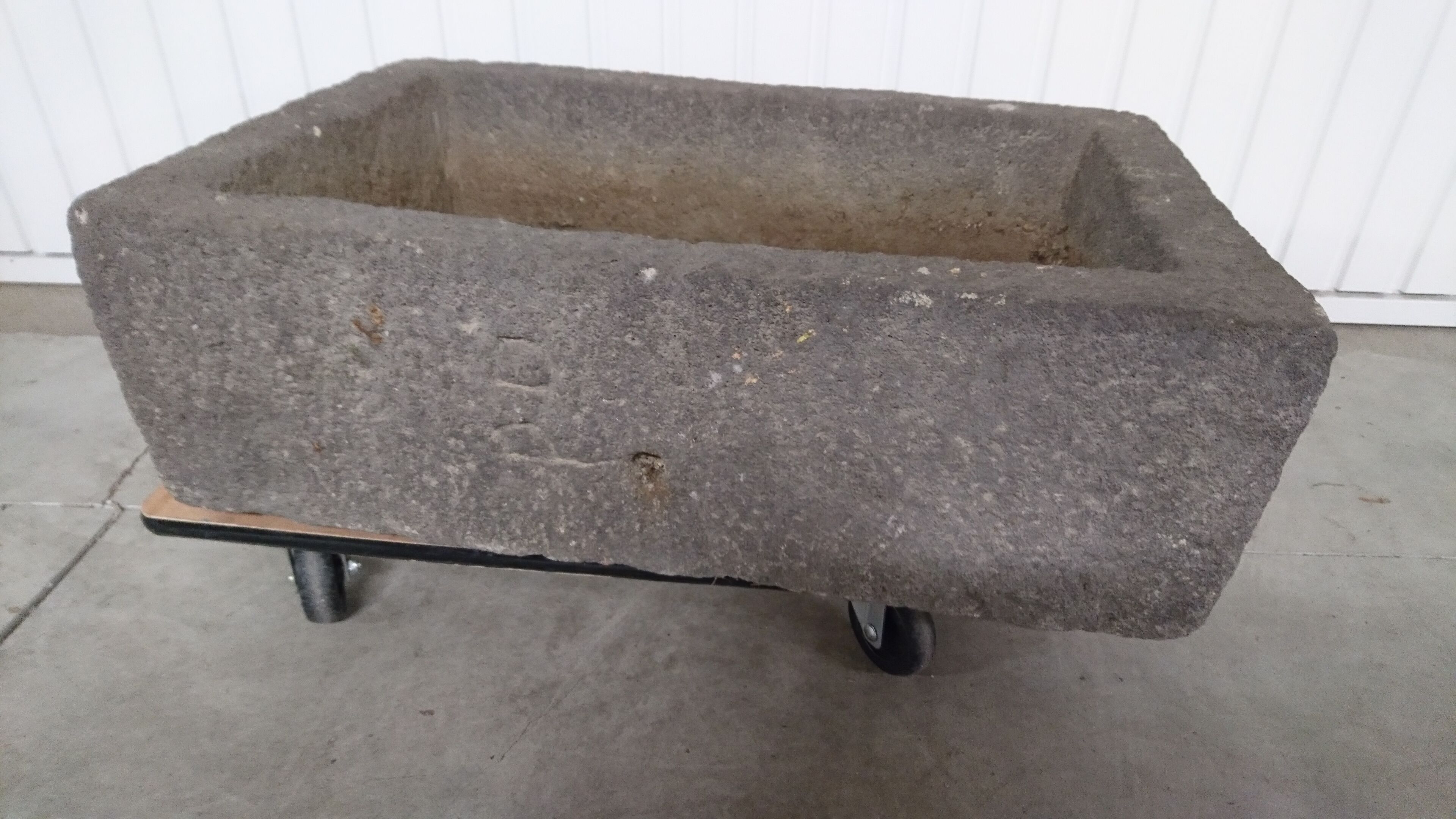 Sandbox stone from volvic