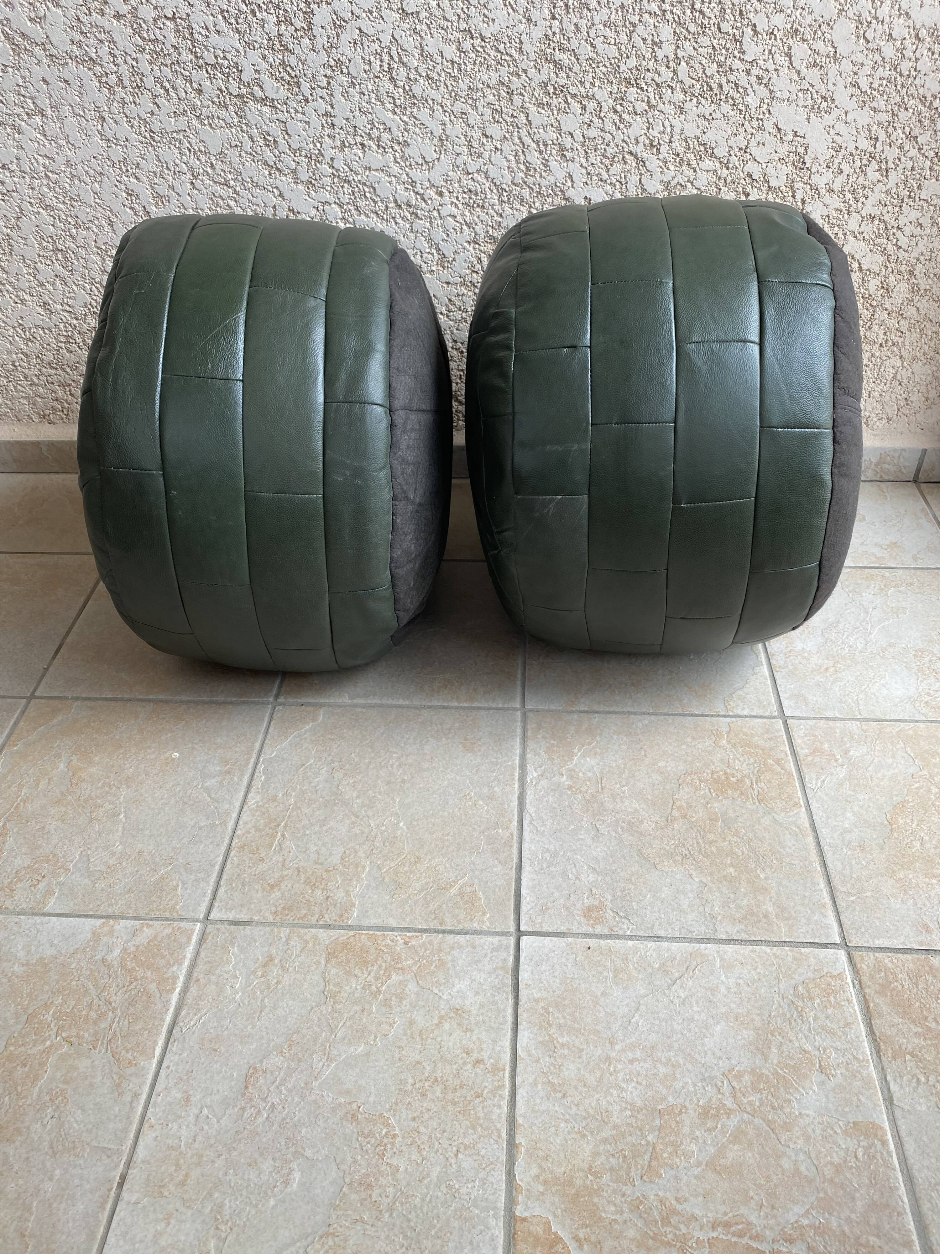 Two poufs or pieces of sofas in leather patchwork