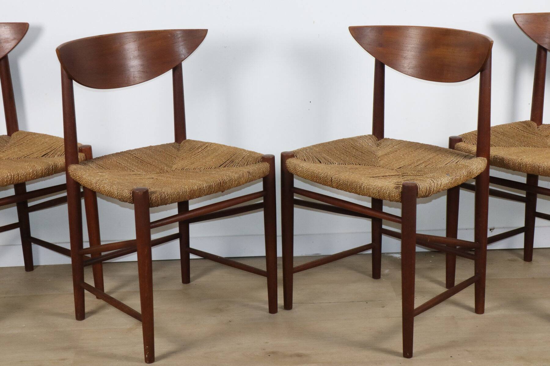 Set of 4 Scandinavian chairs by Peter Hvidt – teak & cord – 1960s