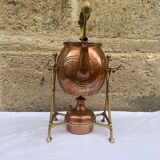 Ancien samovar en cuivre