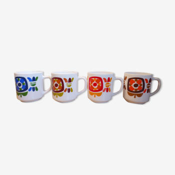 4 Arcopal Mobil mugs