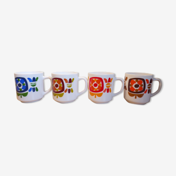 4 mugs arcopal Mobil