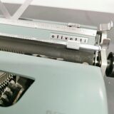 Olivetti Typewriter - Lettera 32