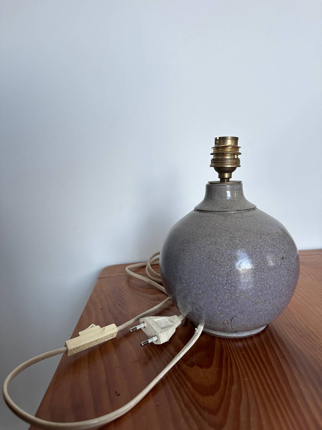 Ceramic ball lamp base