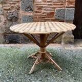 Round chestnut table