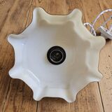 Suspension en opaline jaune pastel