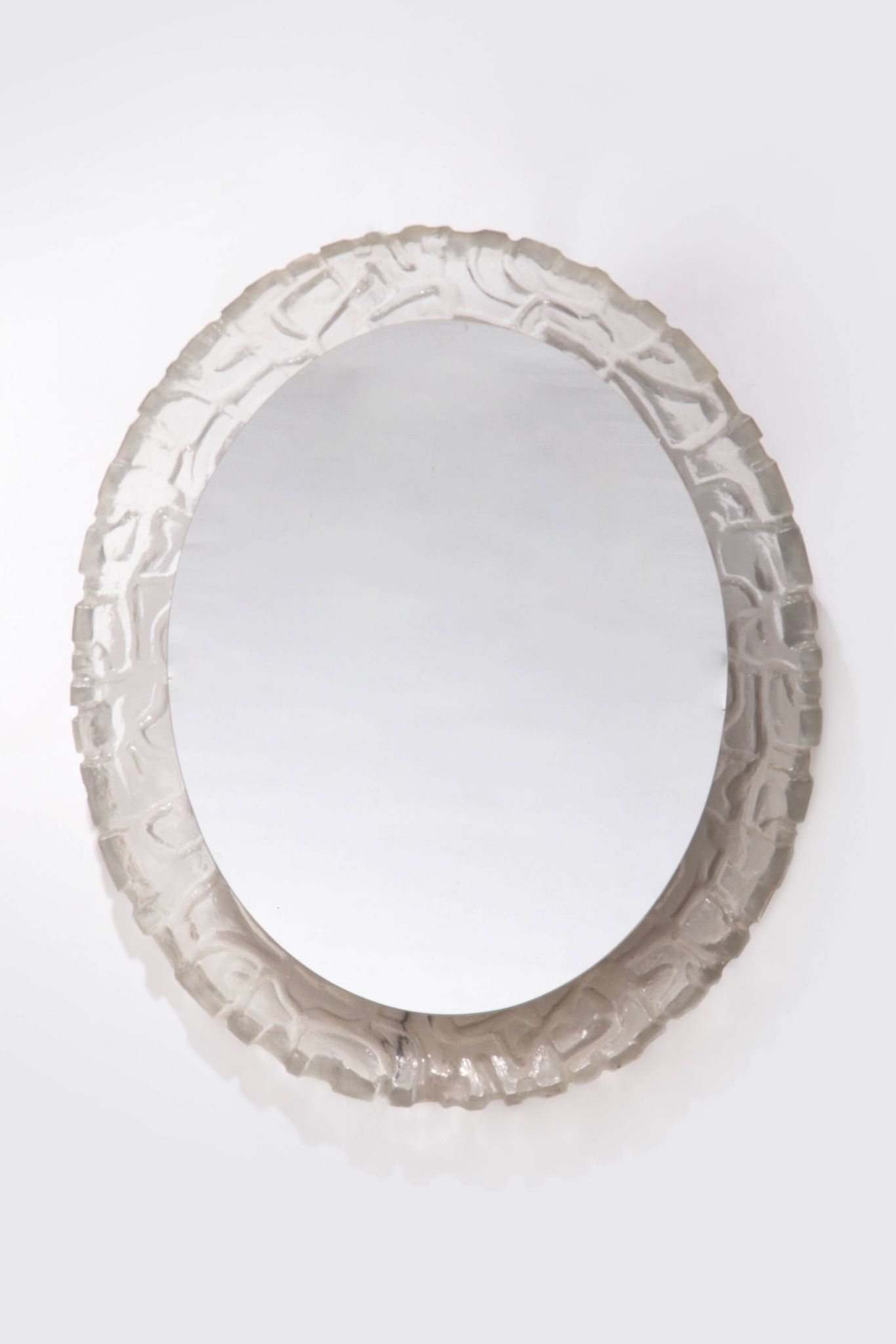 Oval Bathroom Wall Mirror with Lighting and Plexiglass Edge - Hillebrand