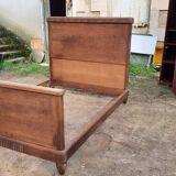 Bois de lit ancien en 140 cm