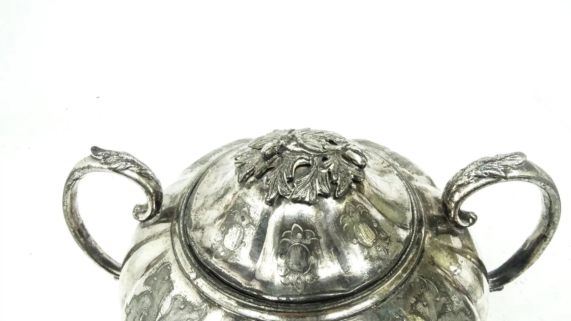 Sucrier Art Nouveau, étain, France, début du 20e siècle