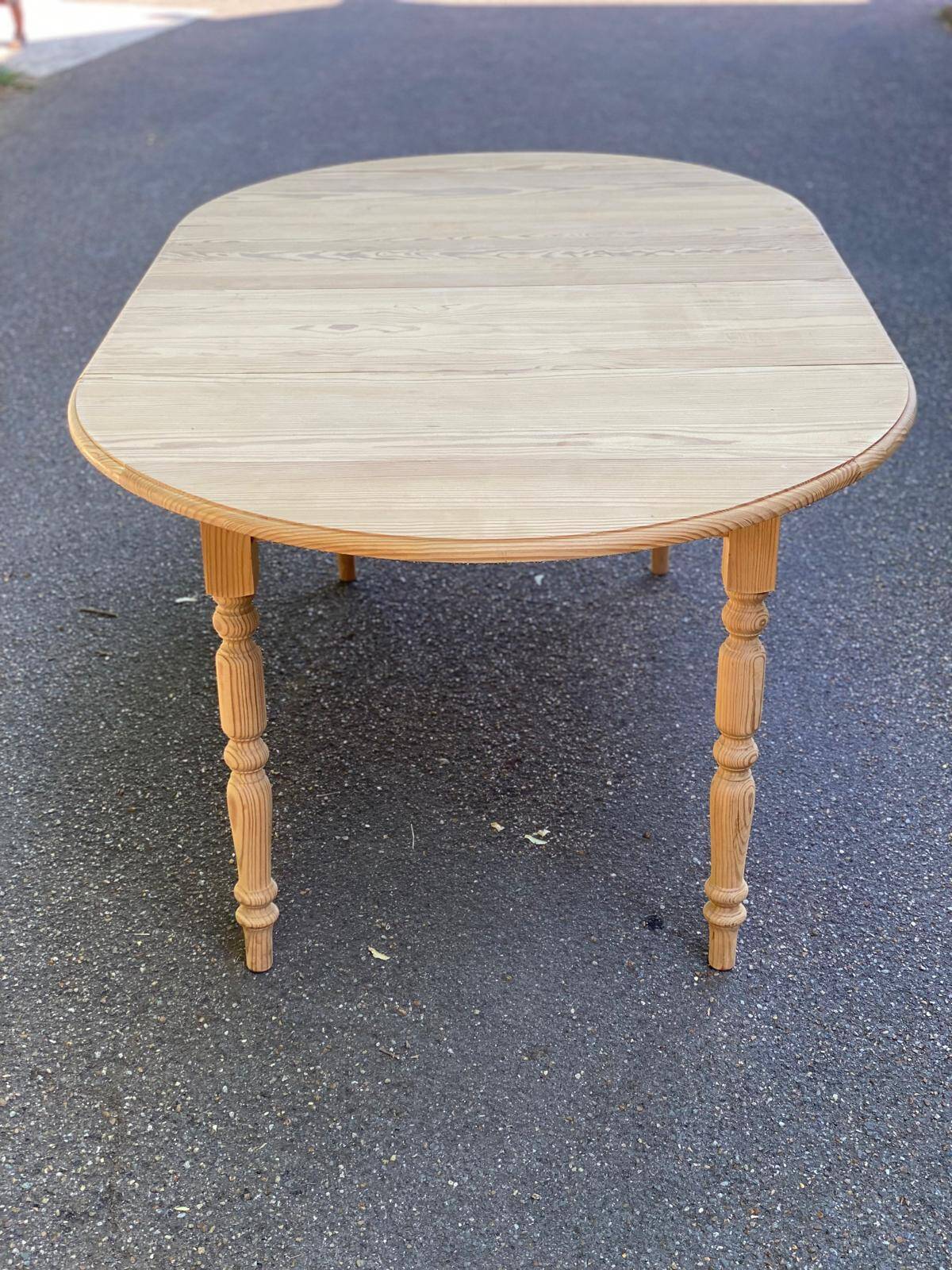Louis Philippe extendable round dining table with shutters, renovated pine, 190cm