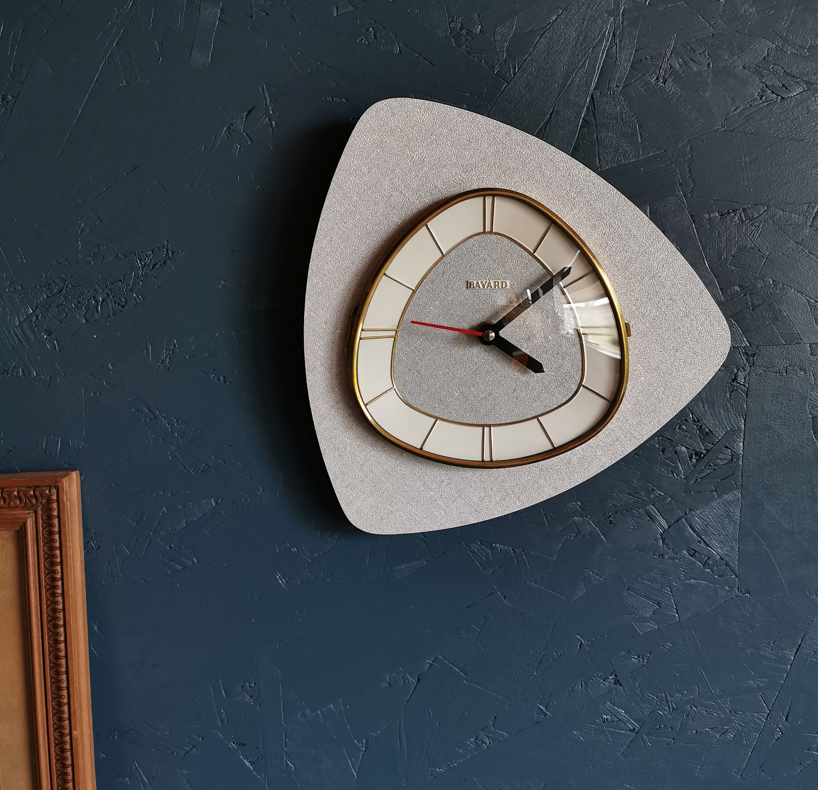 Vintage formica clock asymmetrical silent wall clock "Bayard silver grey"