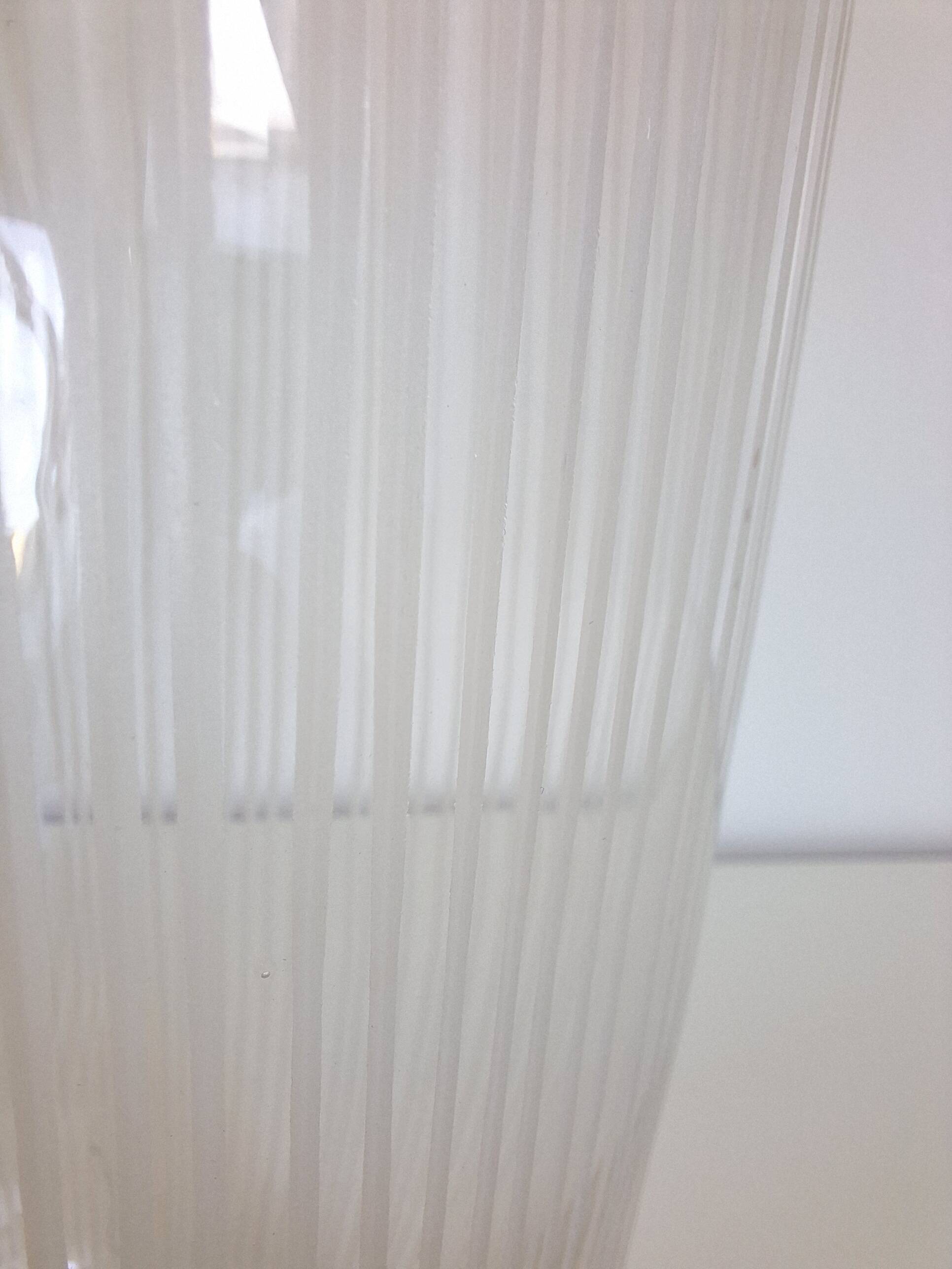 Vase à rayures