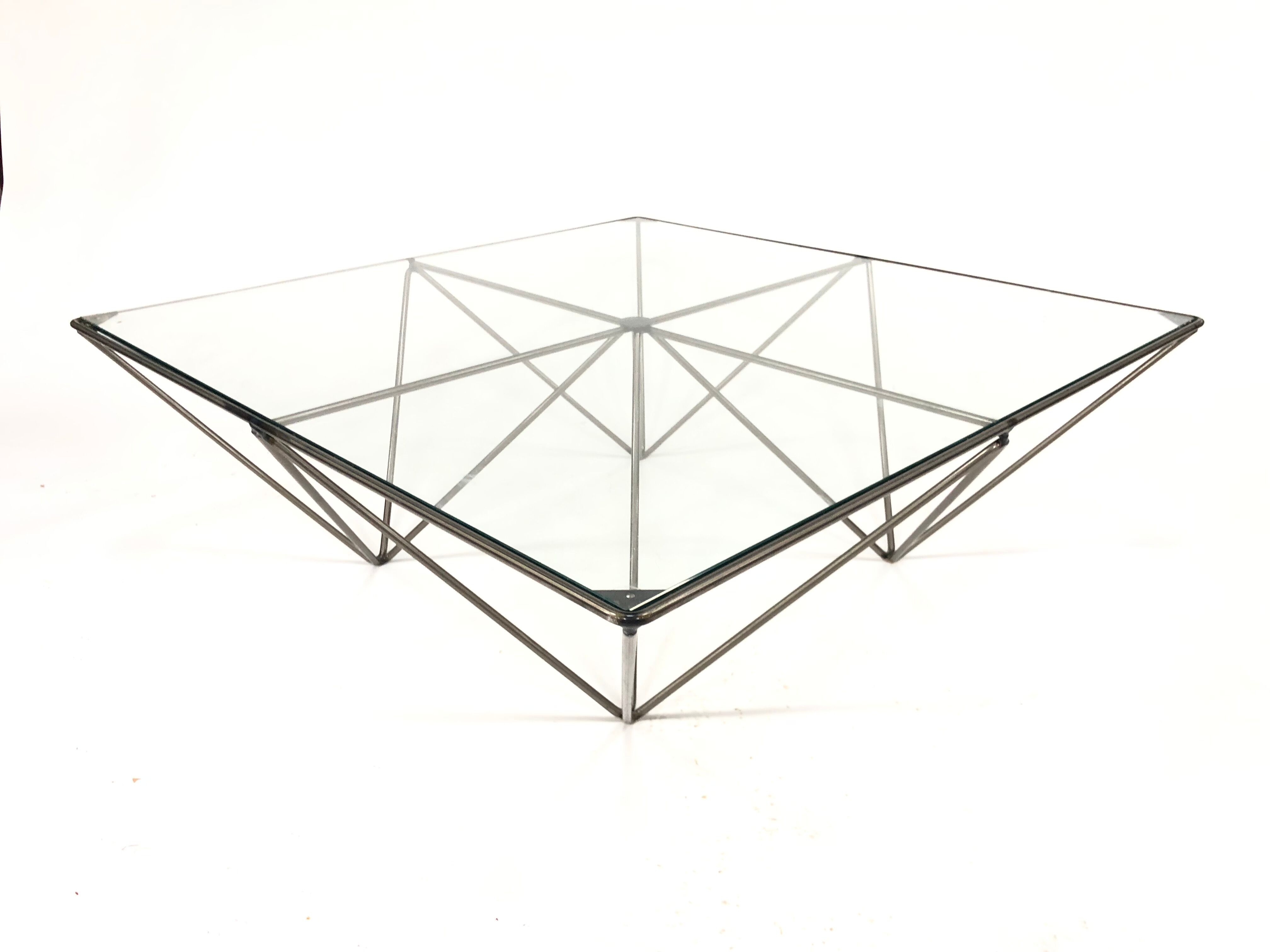 Table low vintage 60s/70s design steel wire