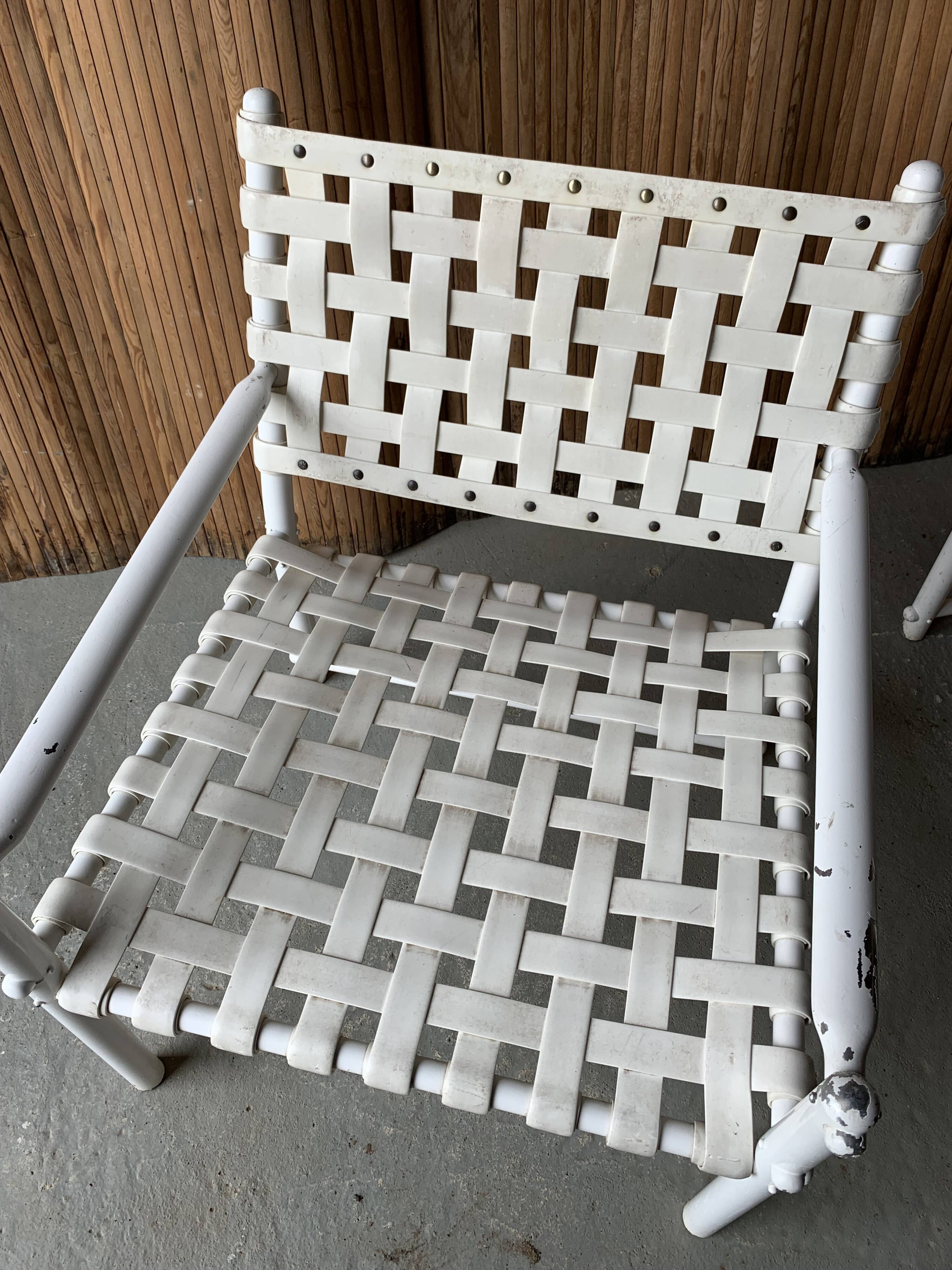 4 white Lounge Chairs Triconfort - Aluminium and plastic - 1980's