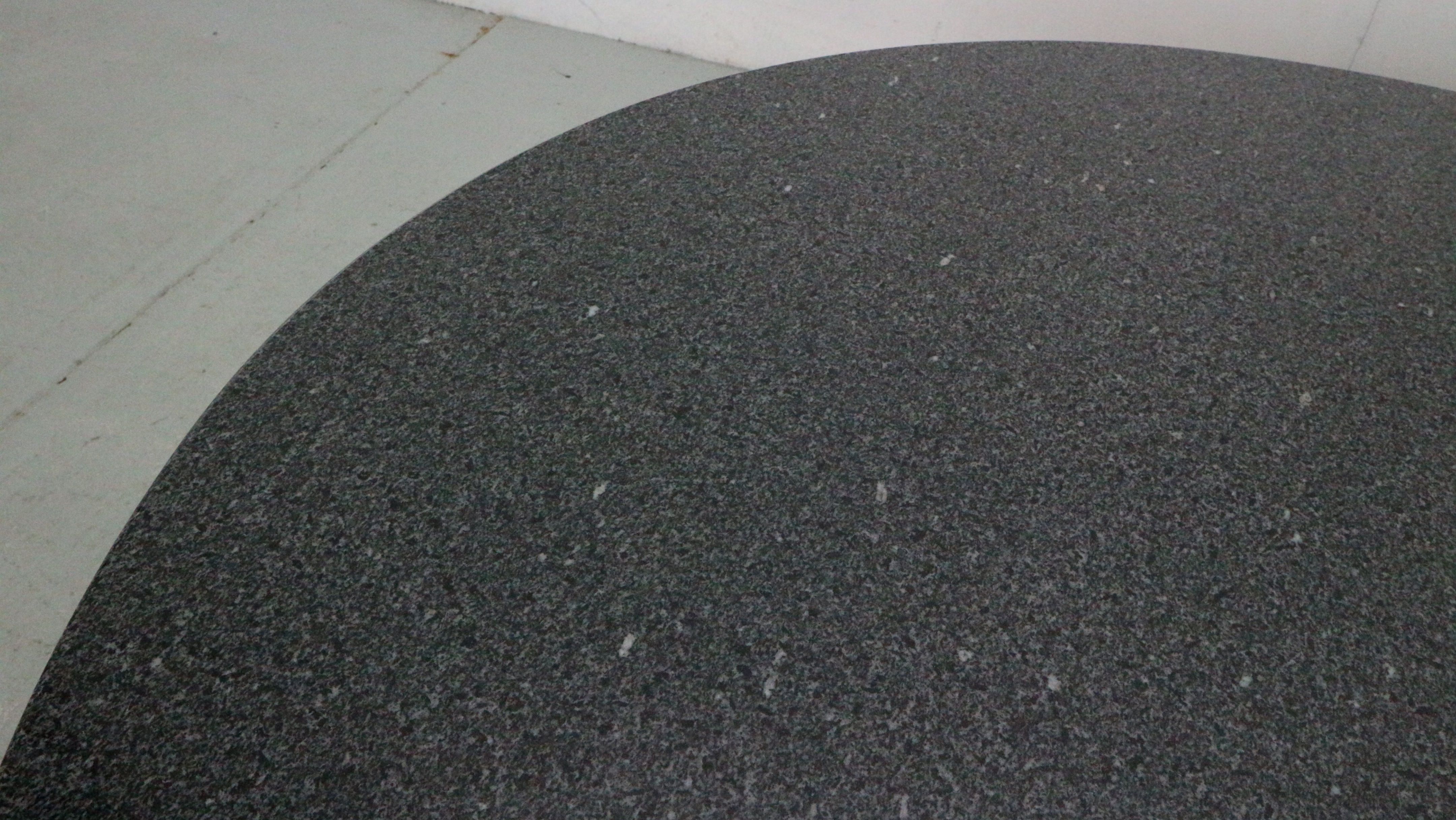 Mid-century  granite stone round coffee table, 1970's italy