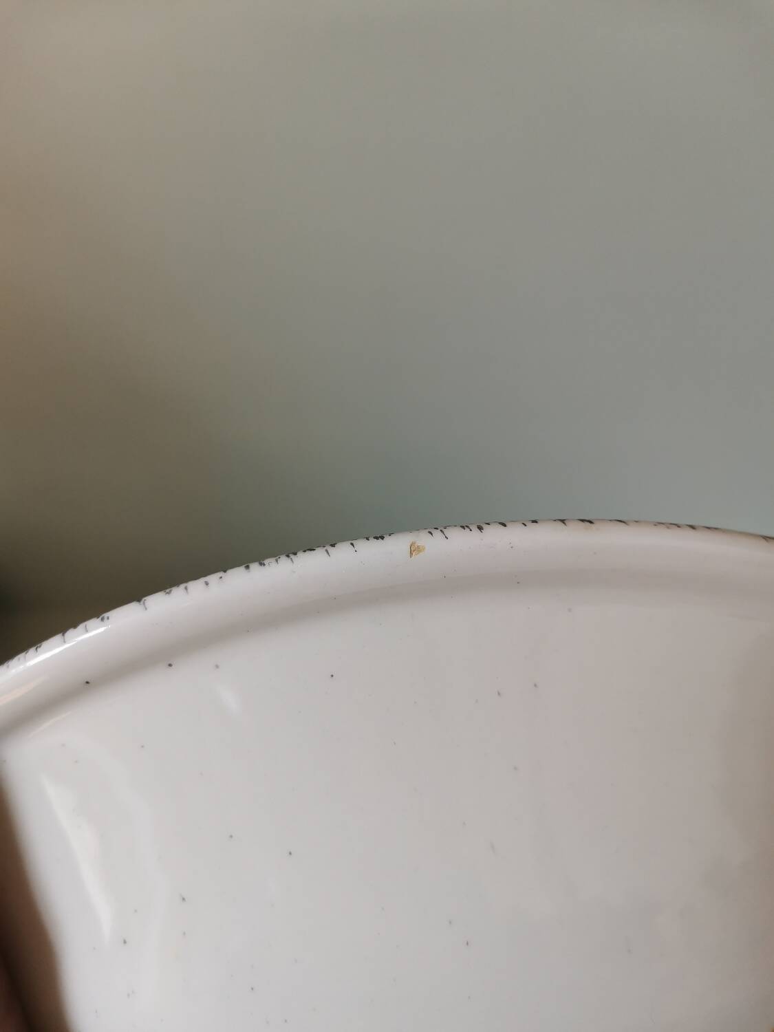 Set of 2 vintage soup plates in speckled black and white ceramic made in Italy