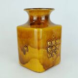 Carsten vase glaçure ambre décor en relief modèle no. 7012-20