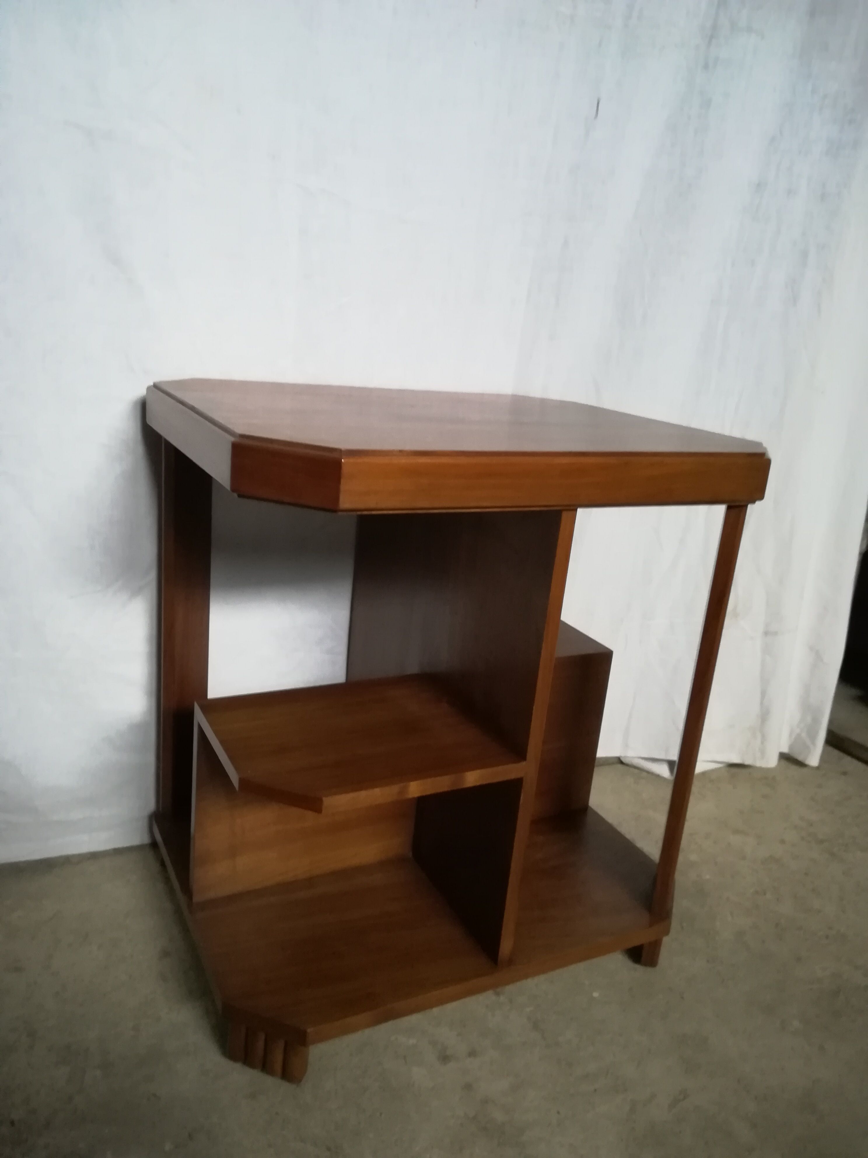 Table service art deco table in walnut