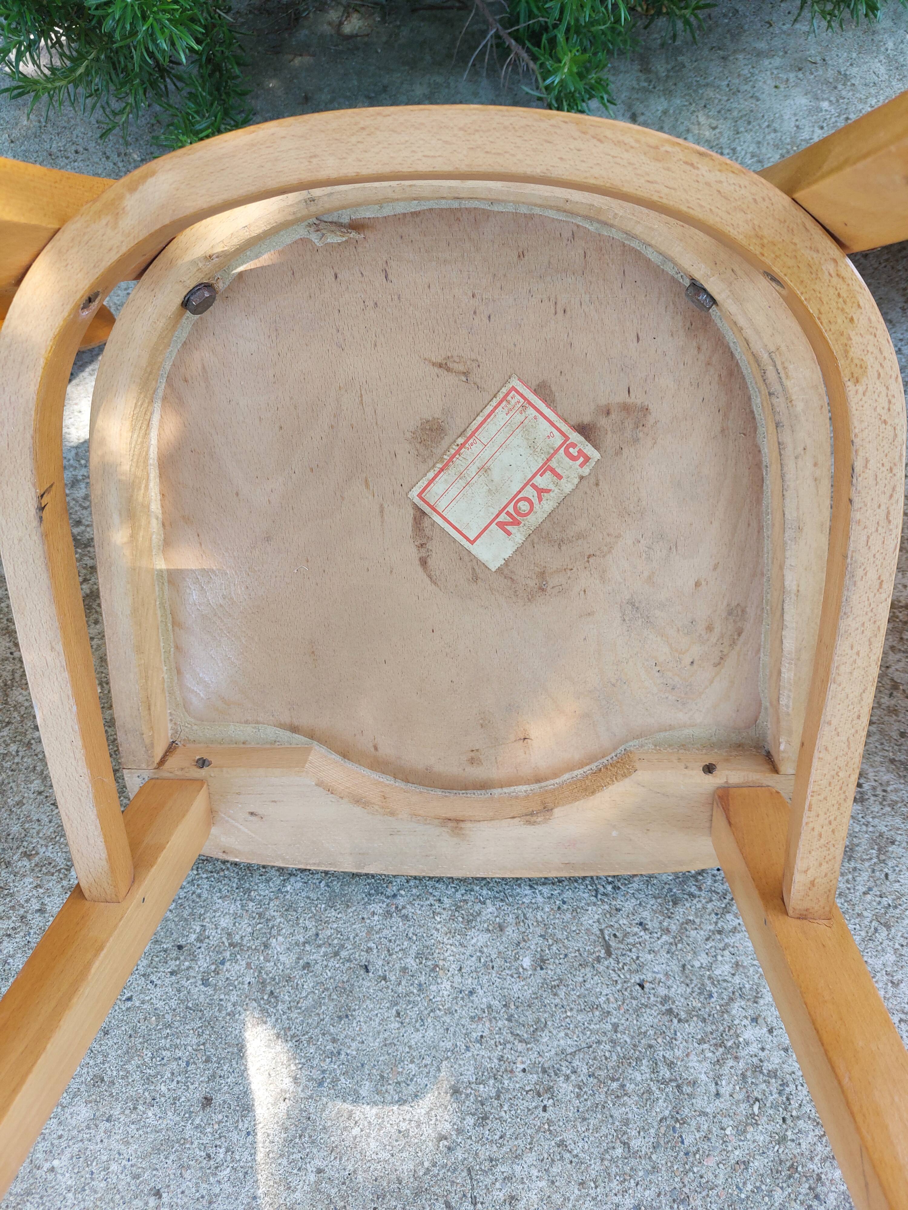 4 bistro chairs, light colour