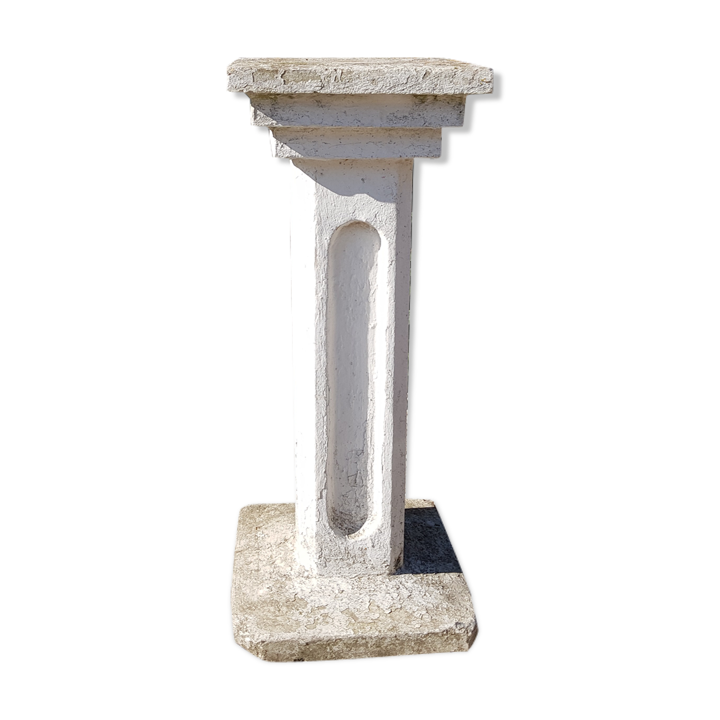Concrete garden column