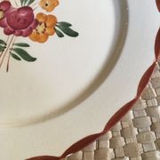 Series of 8 dessert plates